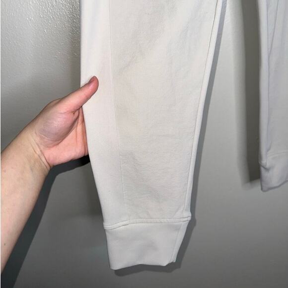 Athleta Hybrid Trek Jogger Pants Size 4 Gray Lightweight Drawstring Waist - Picture 5 of 7